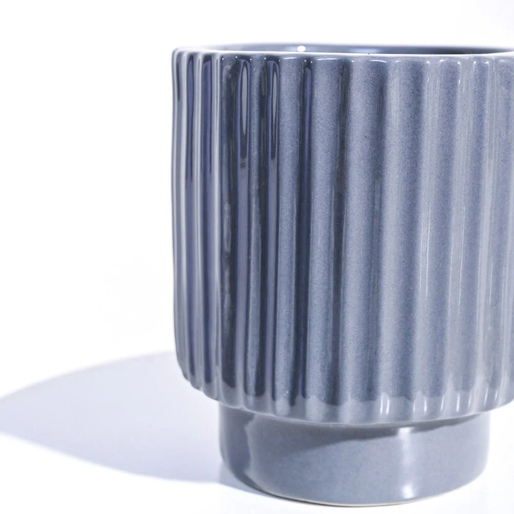 Dark Affinity Ceramic Pot - Image 4