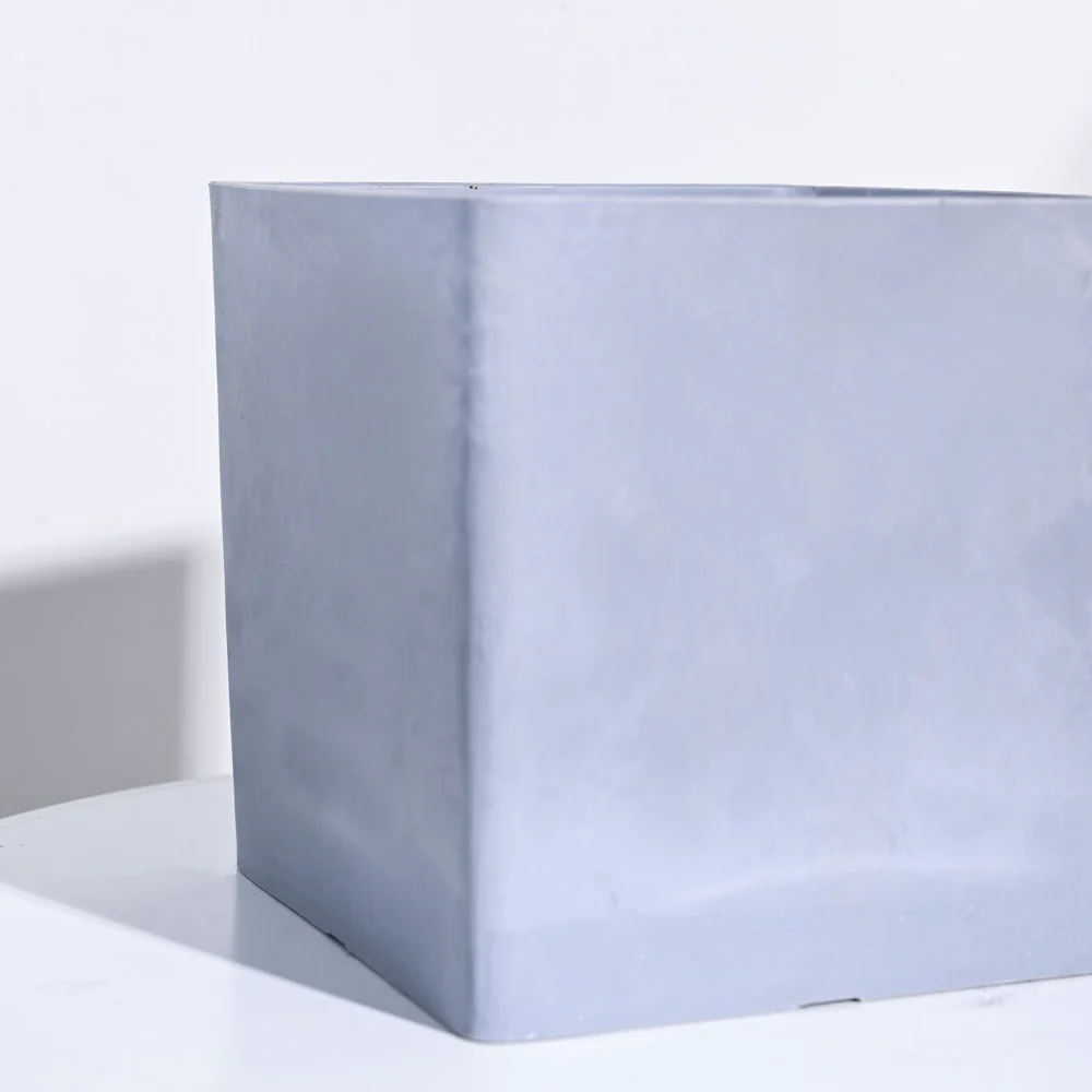Hague Planter - Image 22
