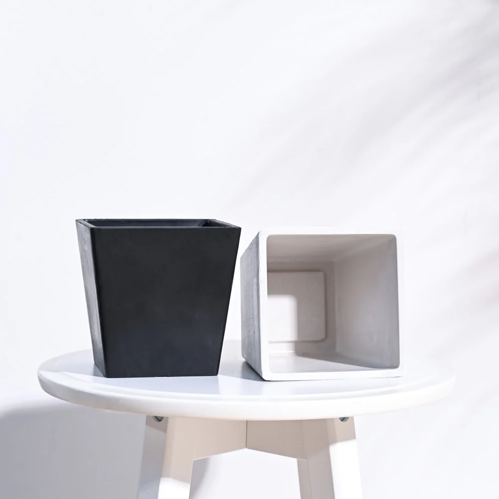 Hague Planter - Image 5