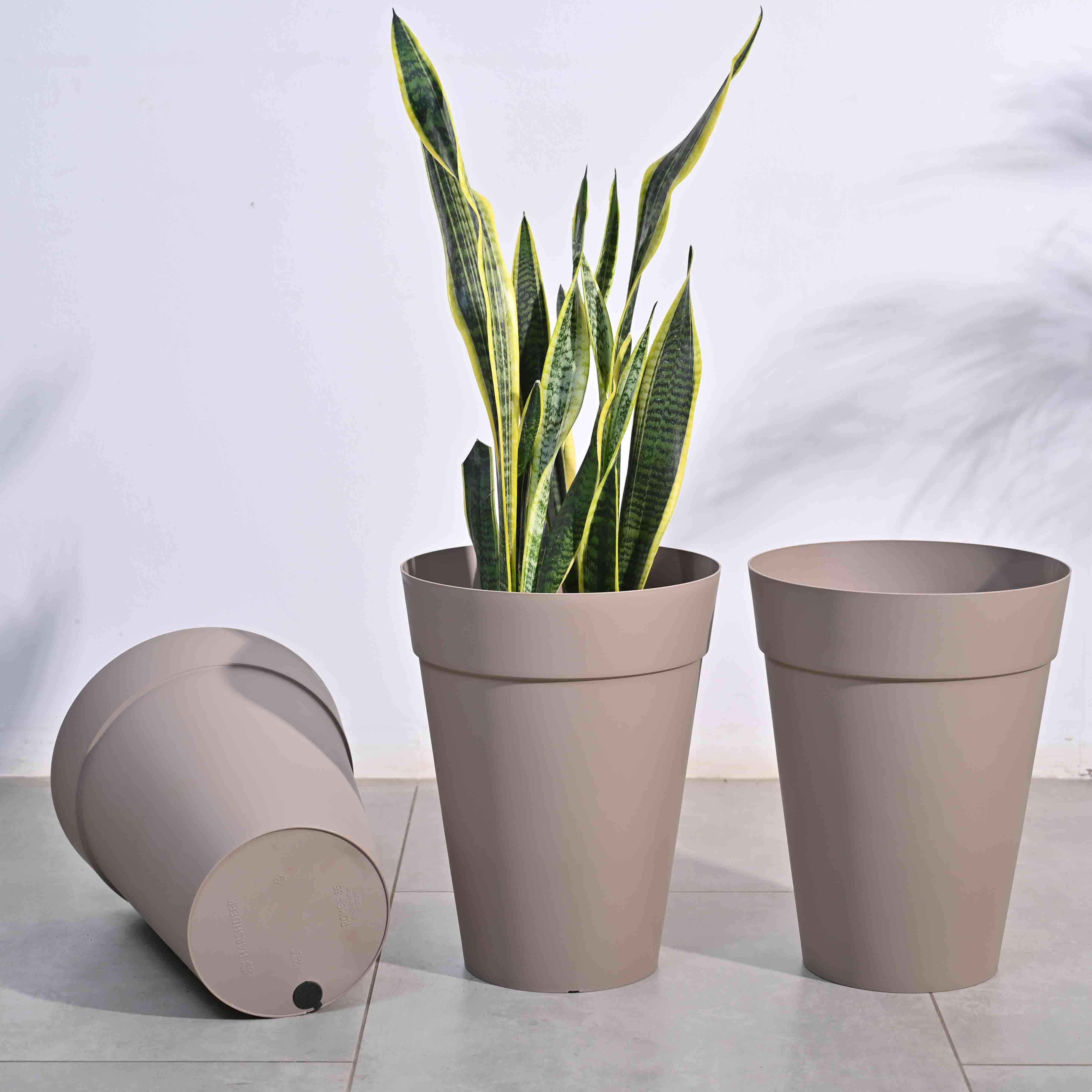 Rome Plastic Planter - Image 127