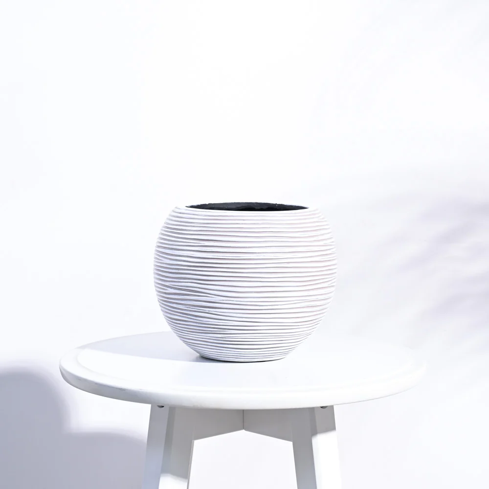 Zuri Vase ball Rib - Image 4